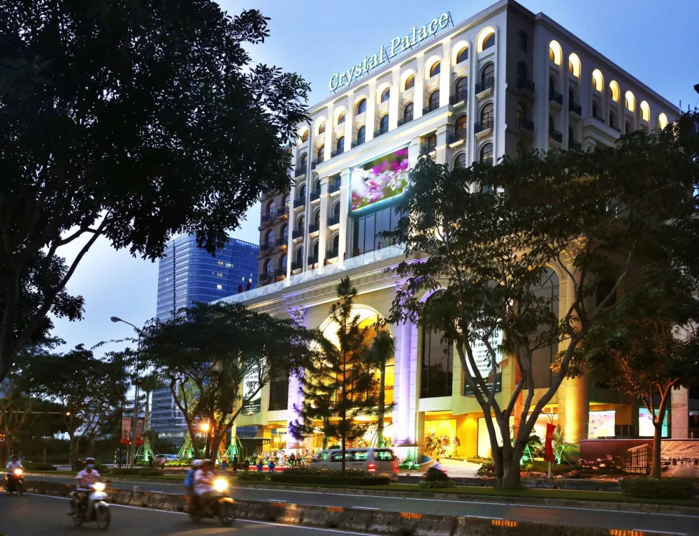 Crystal Palace | XÂY DỰNG GIA NGUYỄN BROTHERS
